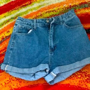 Mom Jean shorts, size 0, brand new high waist